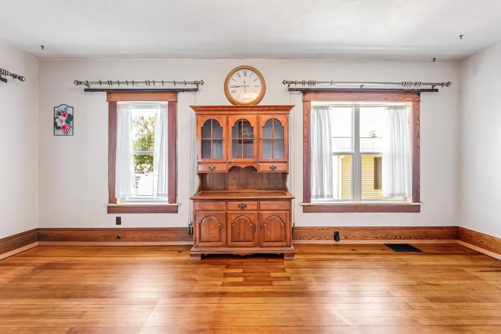 121 E Lincoln Street Caledonia, MN 55921