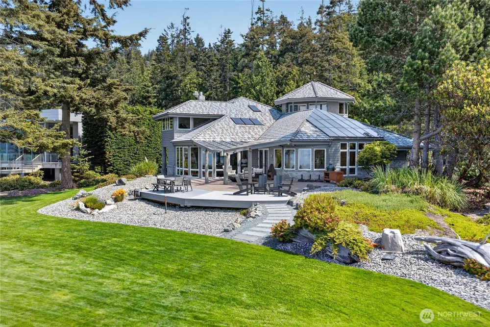 11752 Esther Lane Anacortes, WA 98221