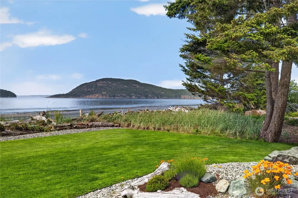 11752 Esther Lane Anacortes, WA 98221
