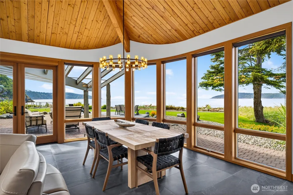 11752 Esther Lane Anacortes, WA 98221