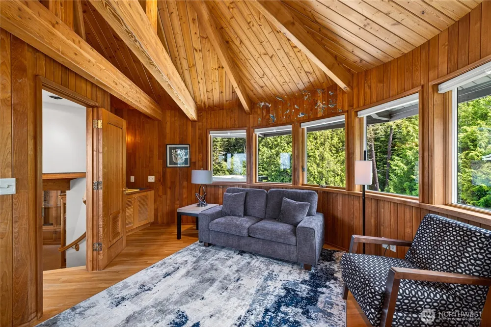 11752 Esther Lane Anacortes, WA 98221
