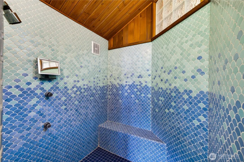 11752 Esther Lane Anacortes, WA 98221