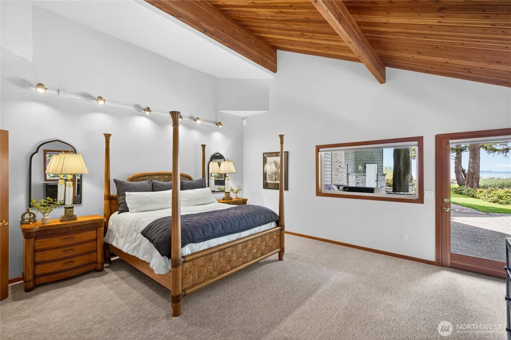11752 Esther Lane Anacortes, WA 98221