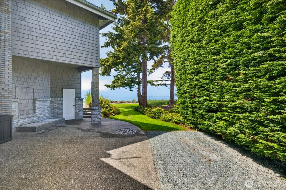 11752 Esther Lane Anacortes, WA 98221