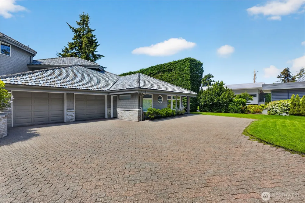 11752 Esther Lane Anacortes, WA 98221