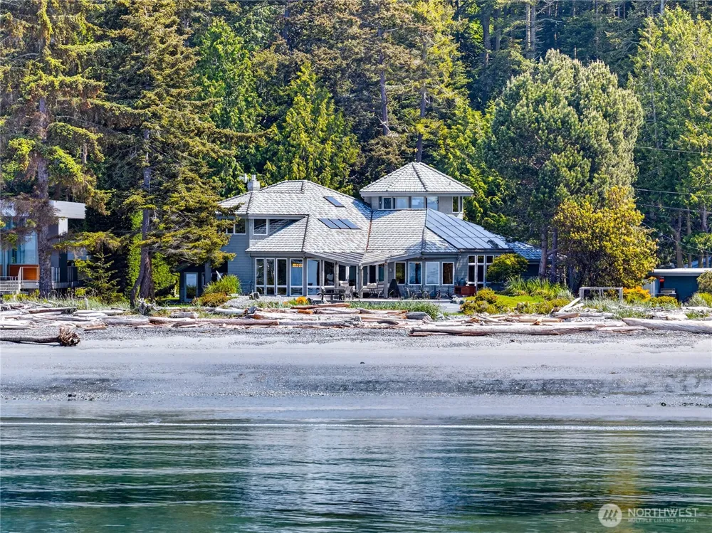 11752 Esther Lane Anacortes, WA 98221