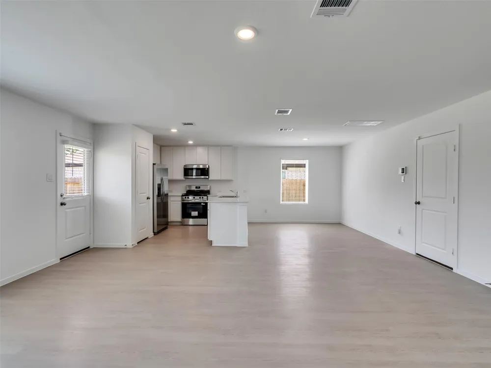 921 Capracotta Huffman, TX 77336