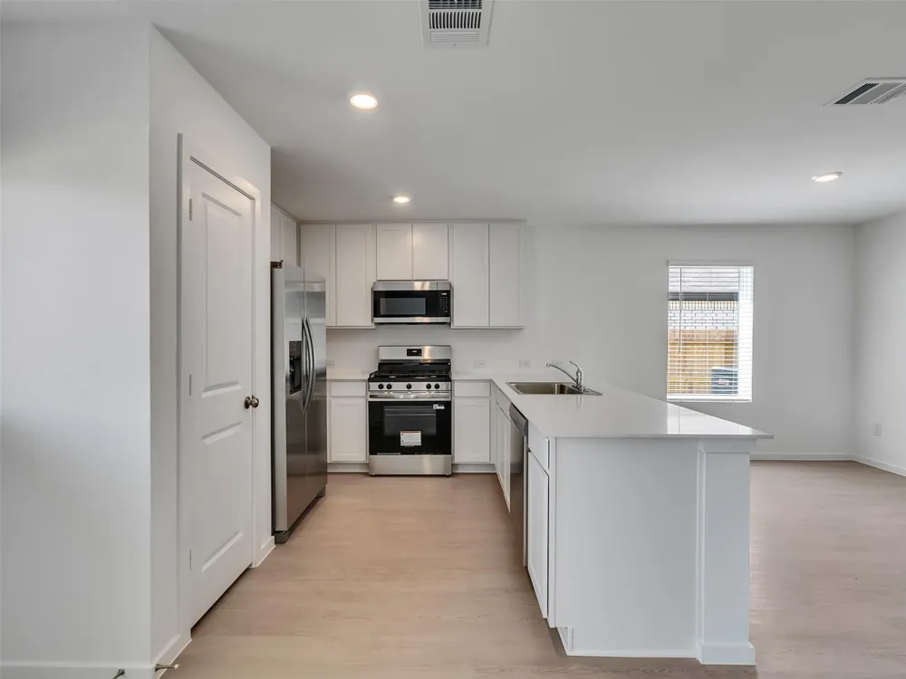 921 Capracotta Huffman, TX 77336