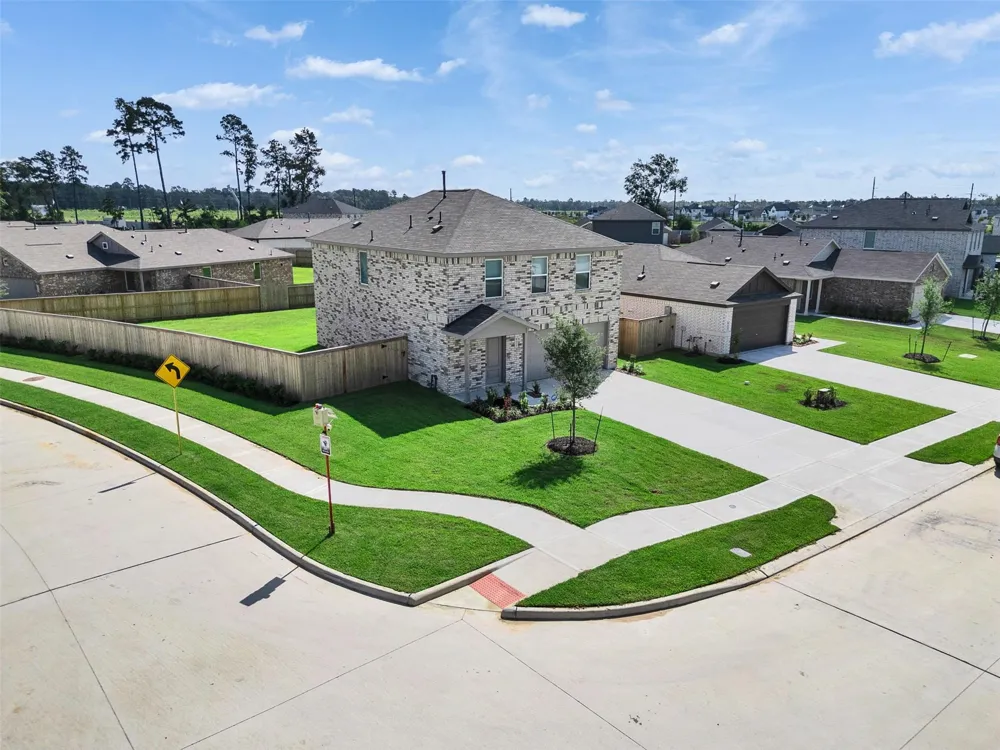 921 Capracotta Huffman, TX 77336