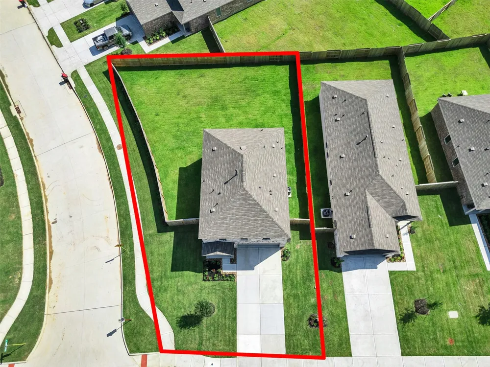 921 Capracotta Huffman, TX 77336