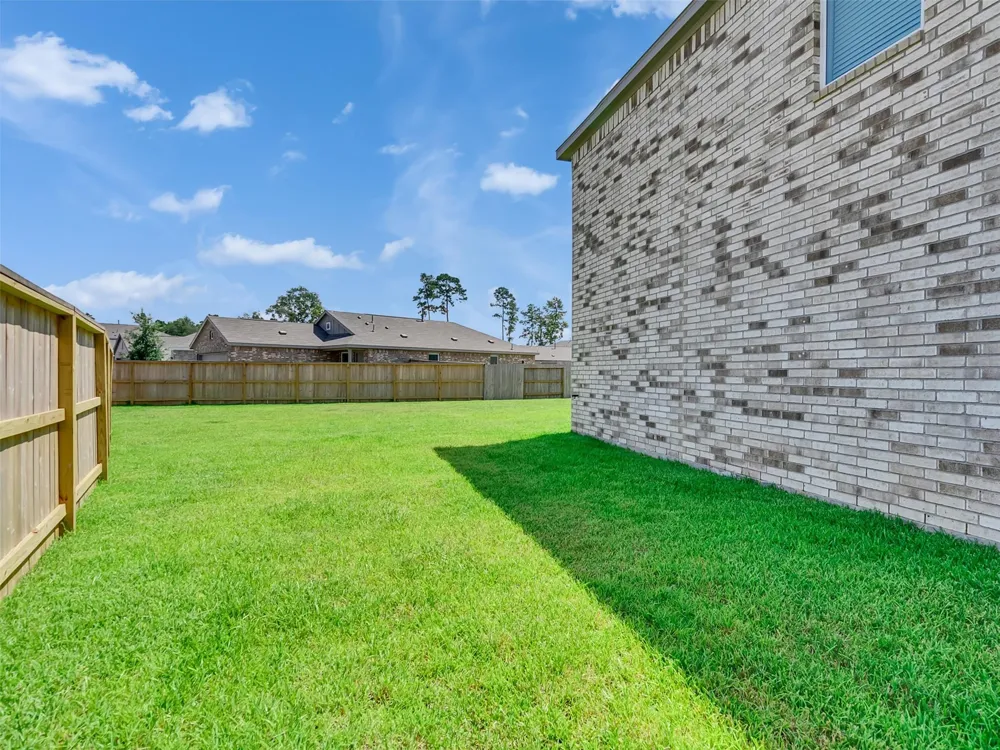 921 Capracotta Huffman, TX 77336