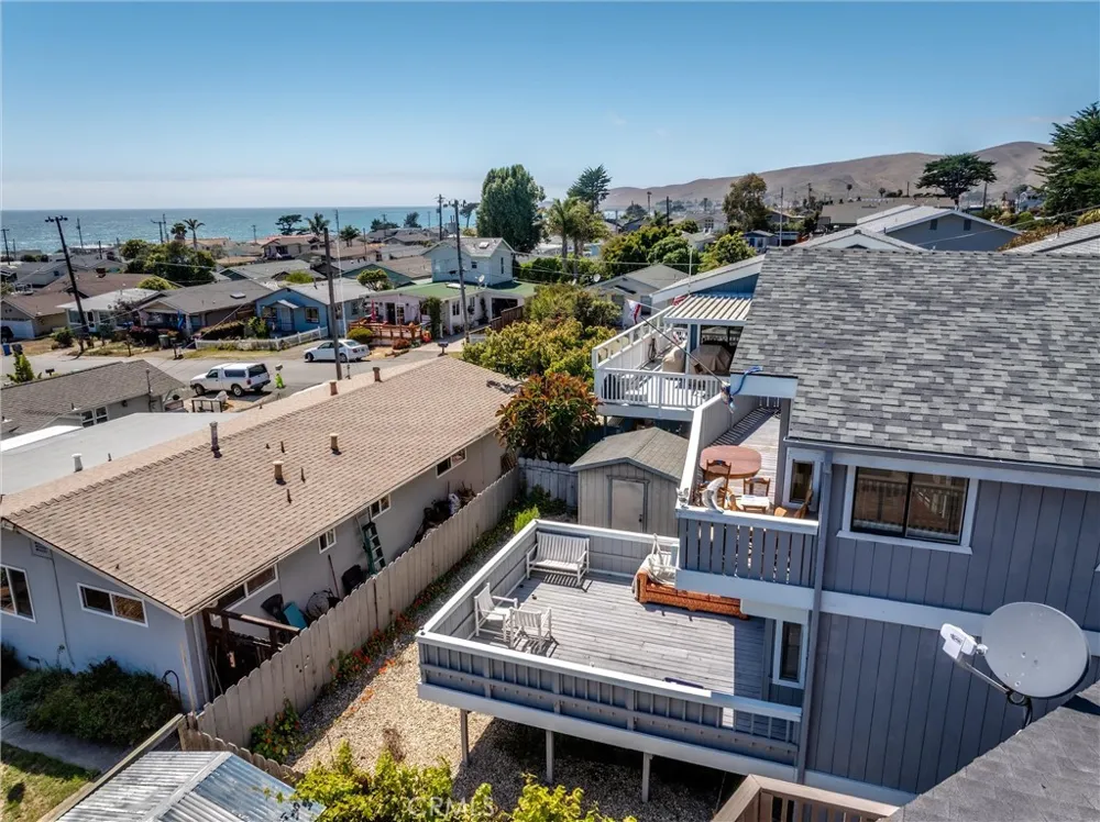 1124 S Ocean Avenue Cayucos, CA 93430