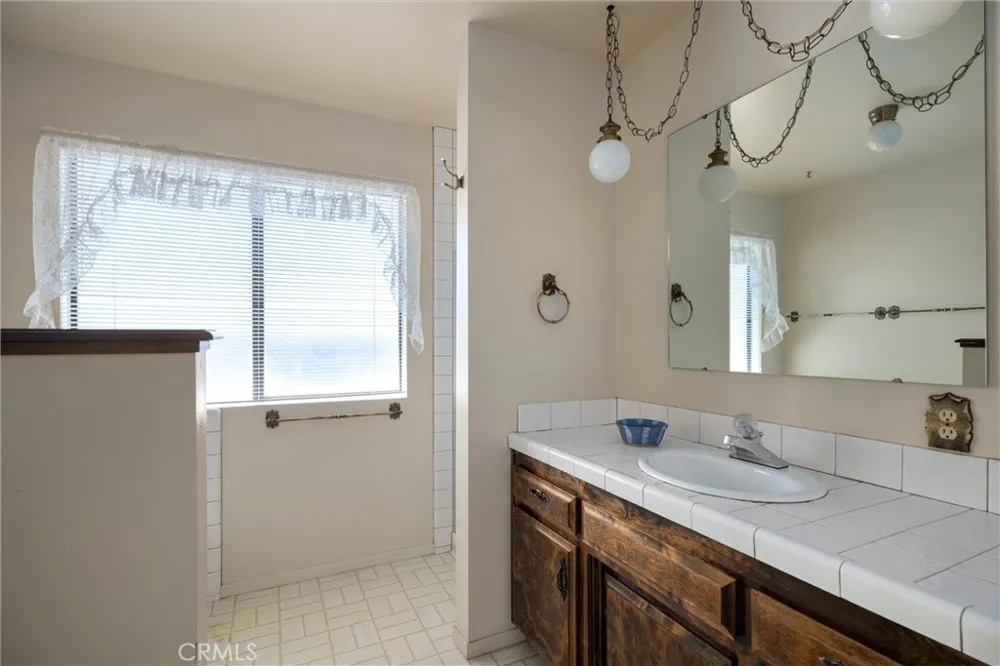 1124 S Ocean Avenue Cayucos, CA 93430