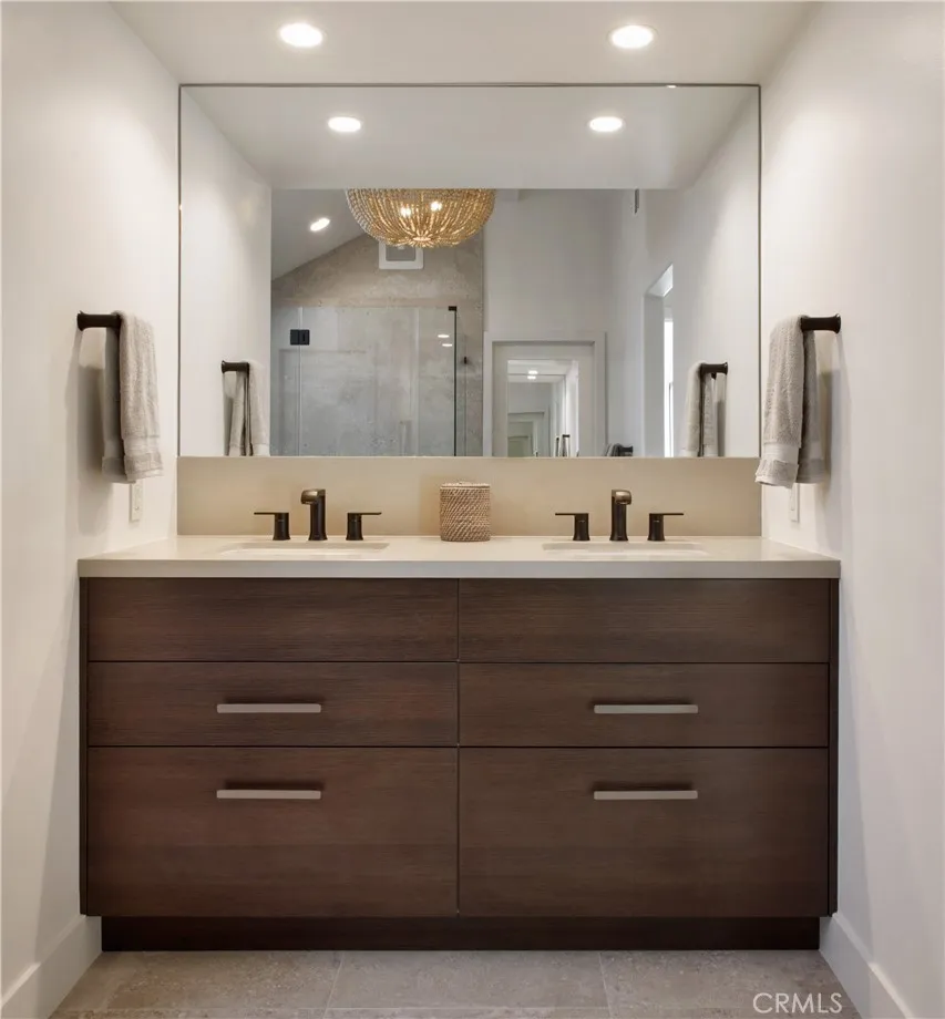 203 21st Huntington Beach, CA 92648