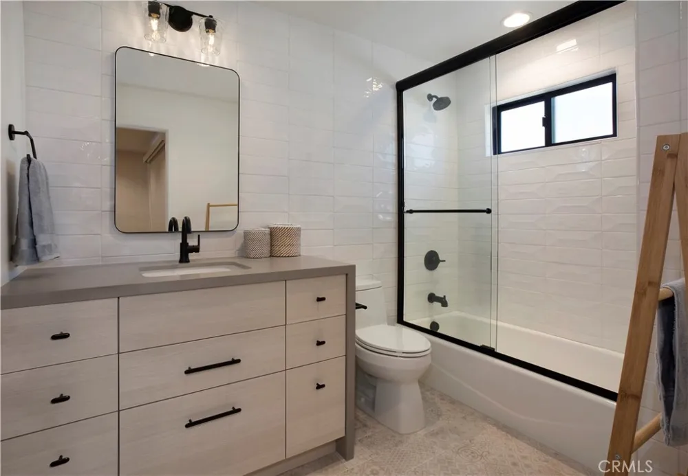 203 21st Huntington Beach, CA 92648