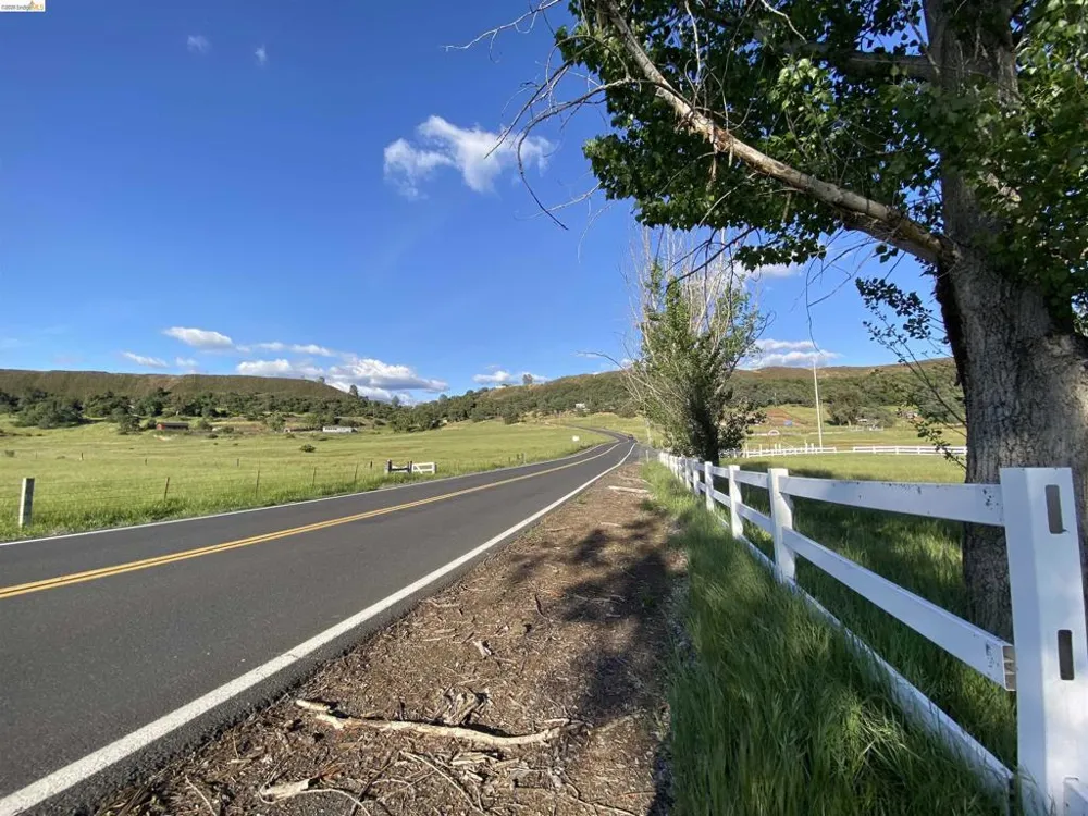 19144 Rawhide Road Jamestown, CA 95327