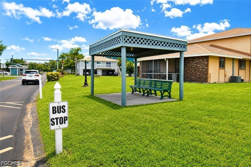 Queen Elizabeth Way #3 Fort Myers, FL 33907