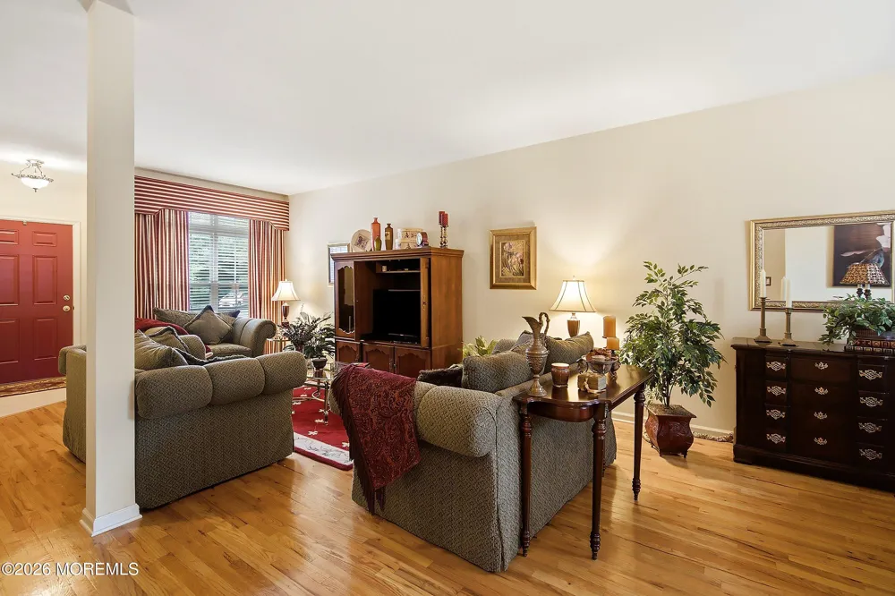 10 Wordsworth Court Hightstown, NJ 08520