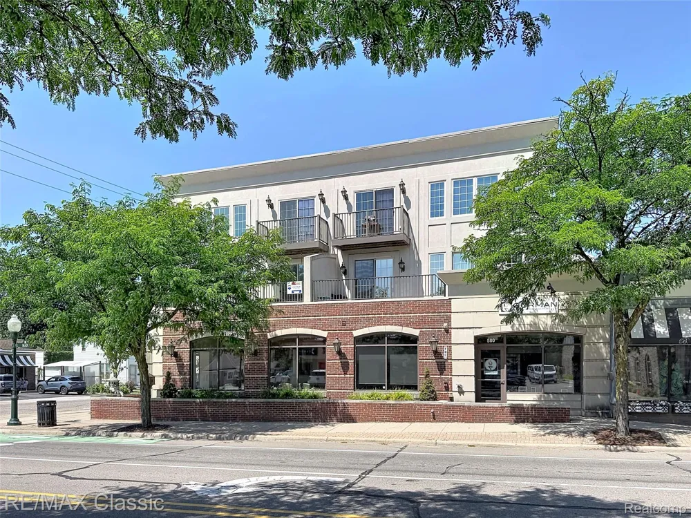 588 S Main Street Plymouth City, MI 48170