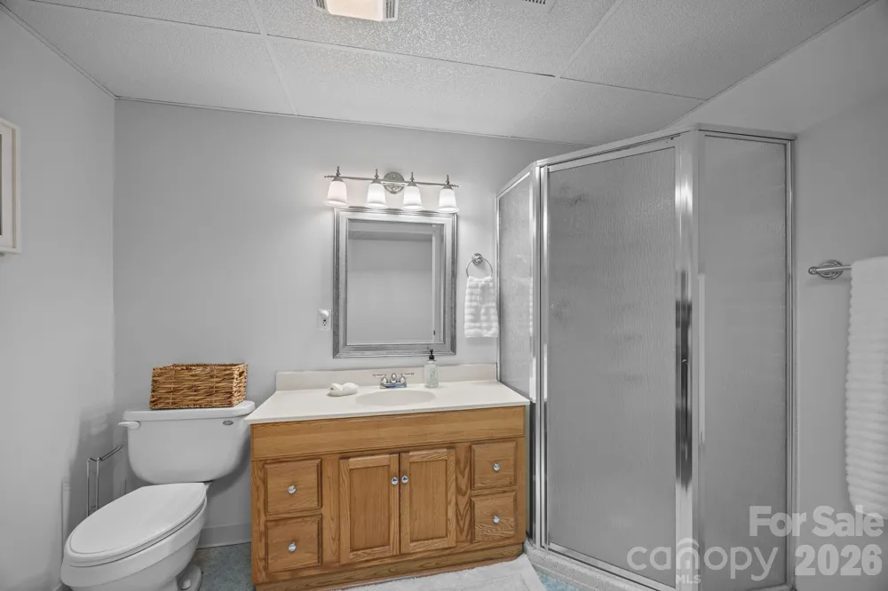 124 Lytle Cove Road Swannanoa, NC 28778