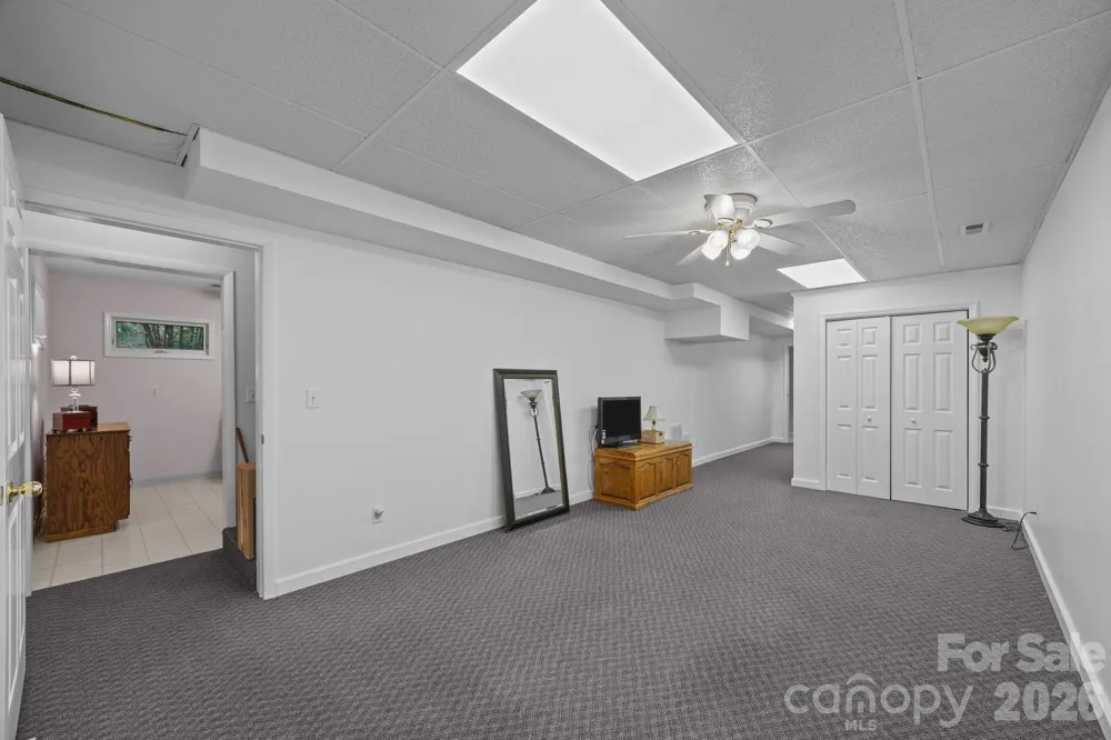 124 Lytle Cove Road Swannanoa, NC 28778