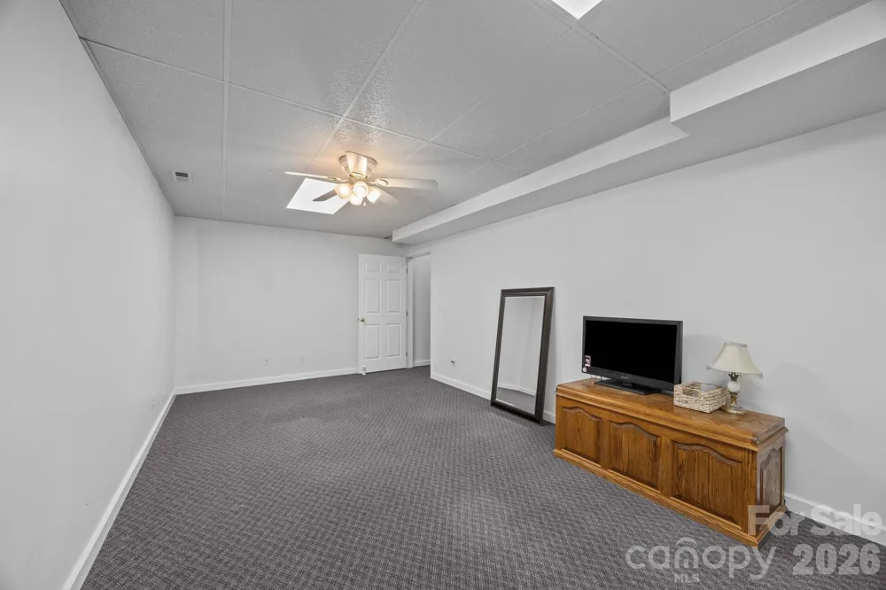 124 Lytle Cove Road Swannanoa, NC 28778