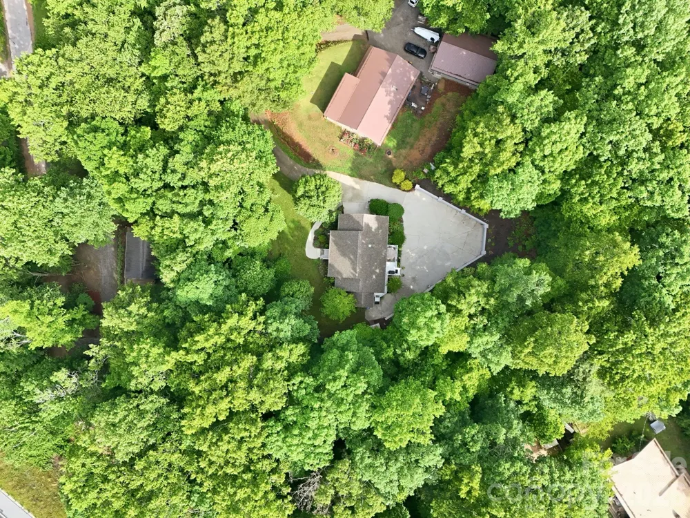124 Lytle Cove Road Swannanoa, NC 28778