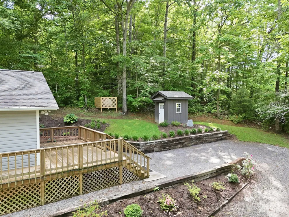 124 Lytle Cove Road Swannanoa, NC 28778