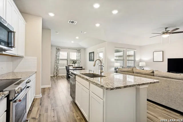 3113 Charyn Way New Braunfels, TX 78132