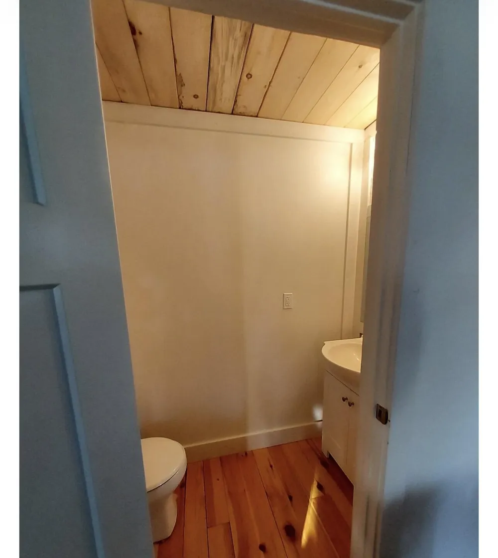 8523 W Easy Street Mears, MI 49436