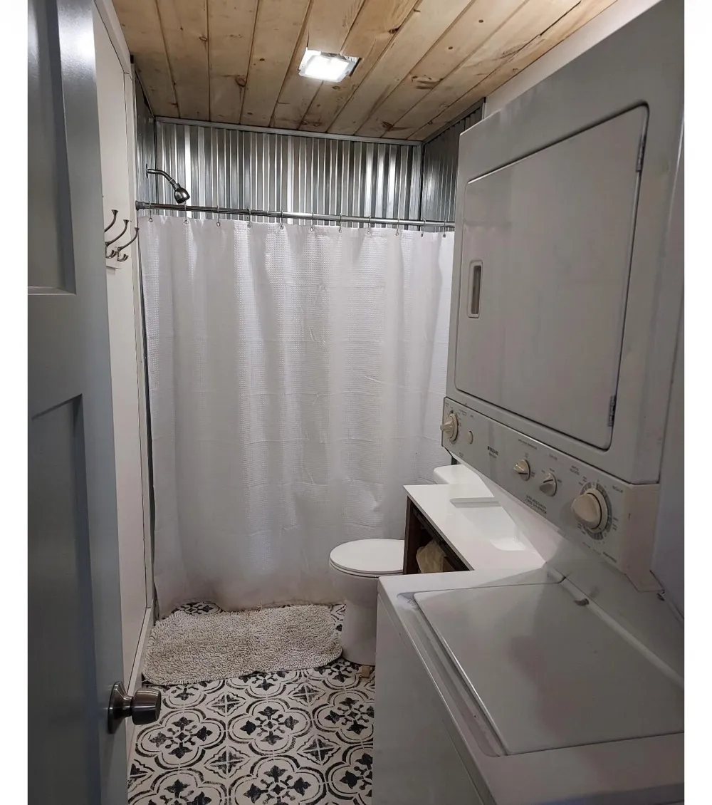 8523 W Easy Street Mears, MI 49436