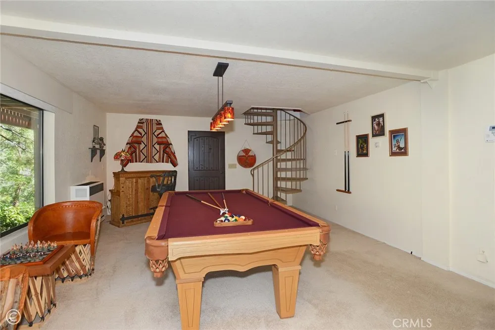 2027 Ivory Lane Pine Mountain Club, CA 93222
