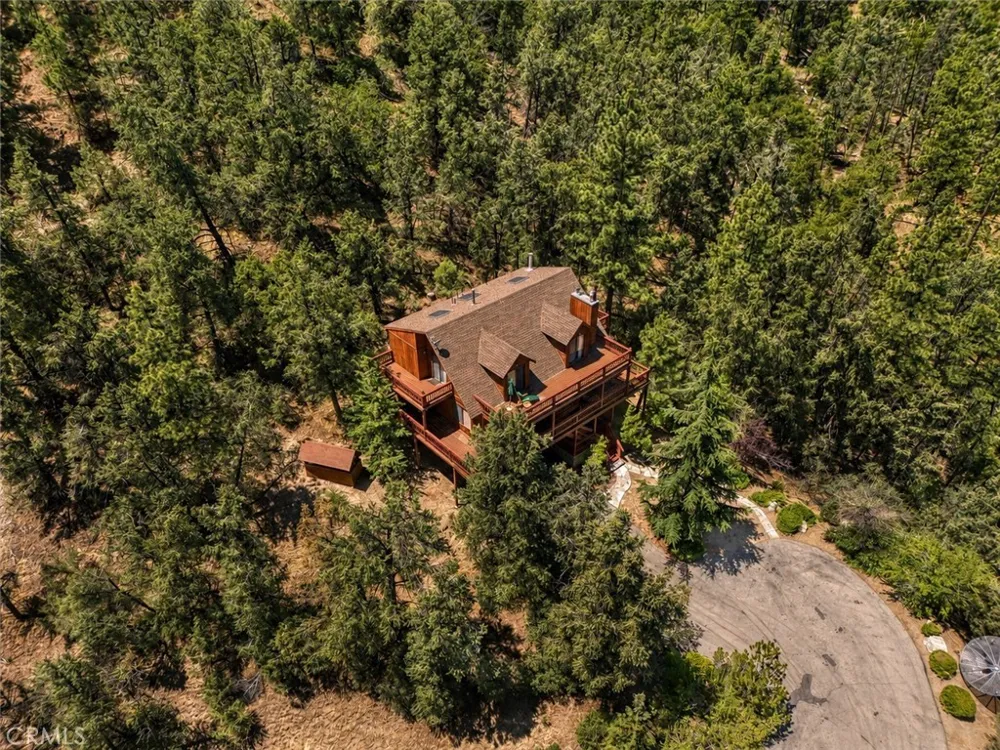 2027 Ivory Lane Pine Mountain Club, CA 93222