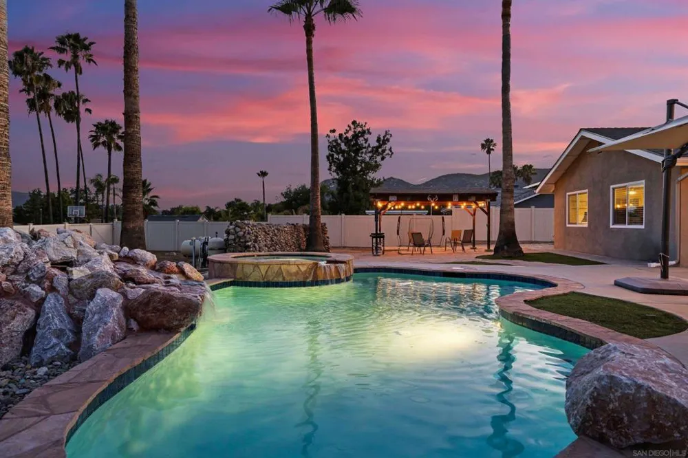 23619 Barrego Way Ramona, CA 92065