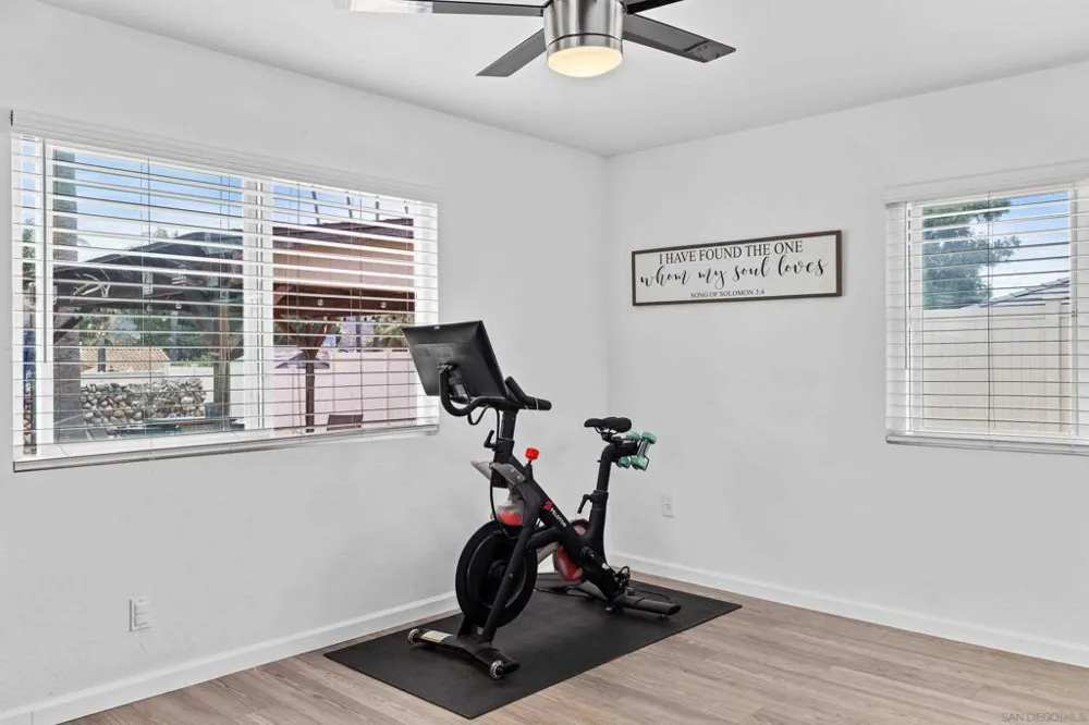 23619 Barrego Way Ramona, CA 92065