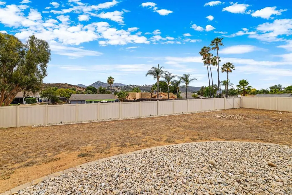 23619 Barrego Way Ramona, CA 92065
