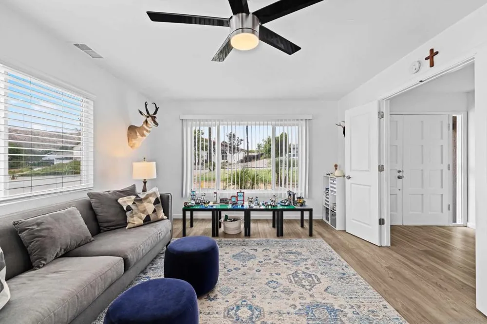 23619 Barrego Way Ramona, CA 92065