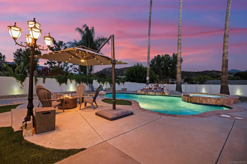 23619 Barrego Way Ramona, CA 92065