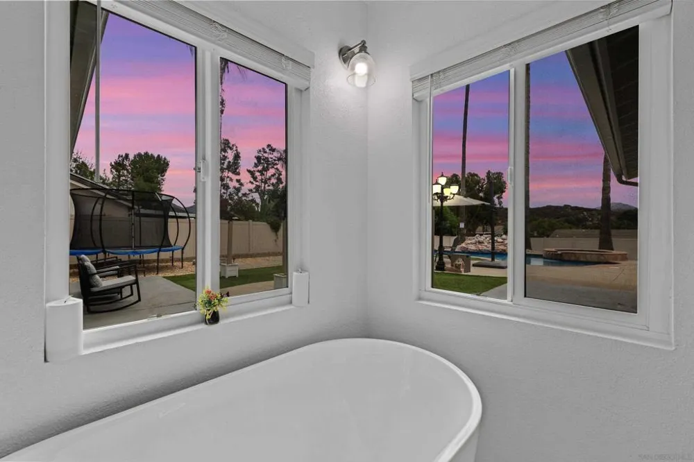 23619 Barrego Way Ramona, CA 92065