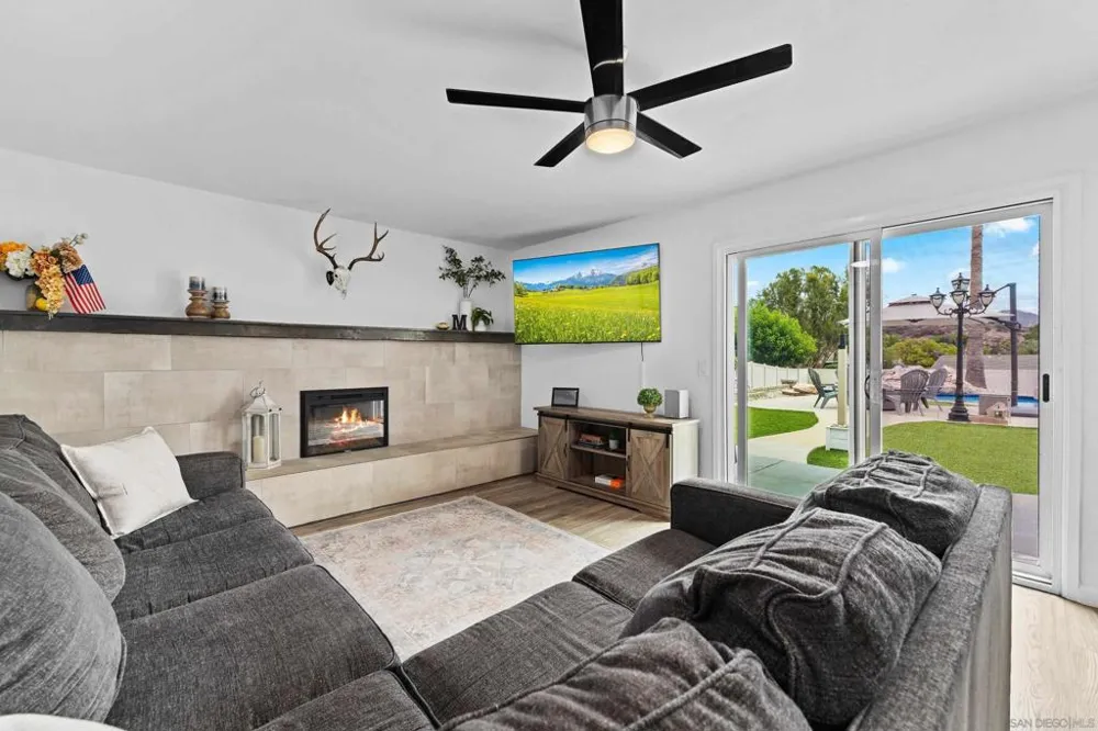 23619 Barrego Way Ramona, CA 92065
