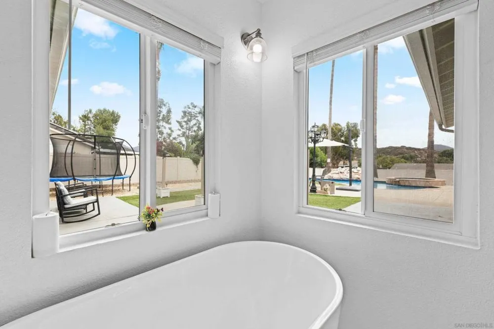 23619 Barrego Way Ramona, CA 92065