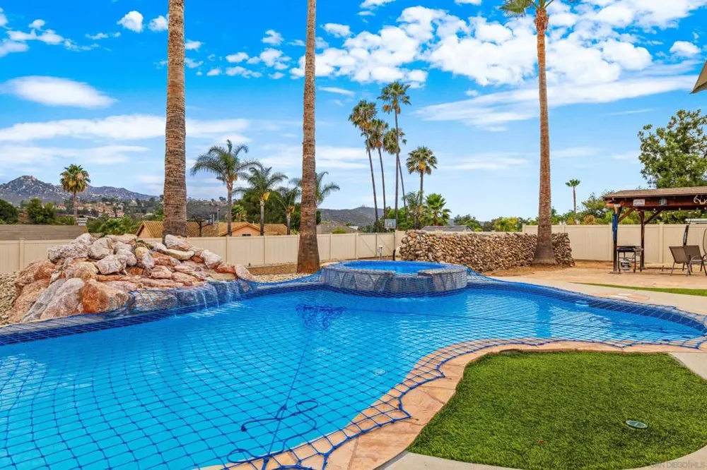 23619 Barrego Way Ramona, CA 92065