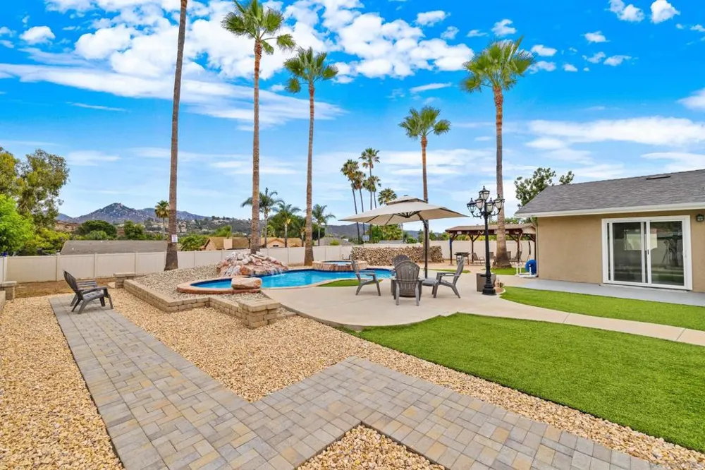 23619 Barrego Way Ramona, CA 92065