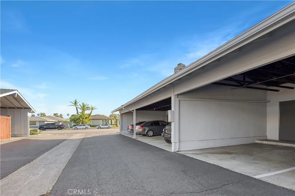 1111 E 1st Tustin, CA 92780