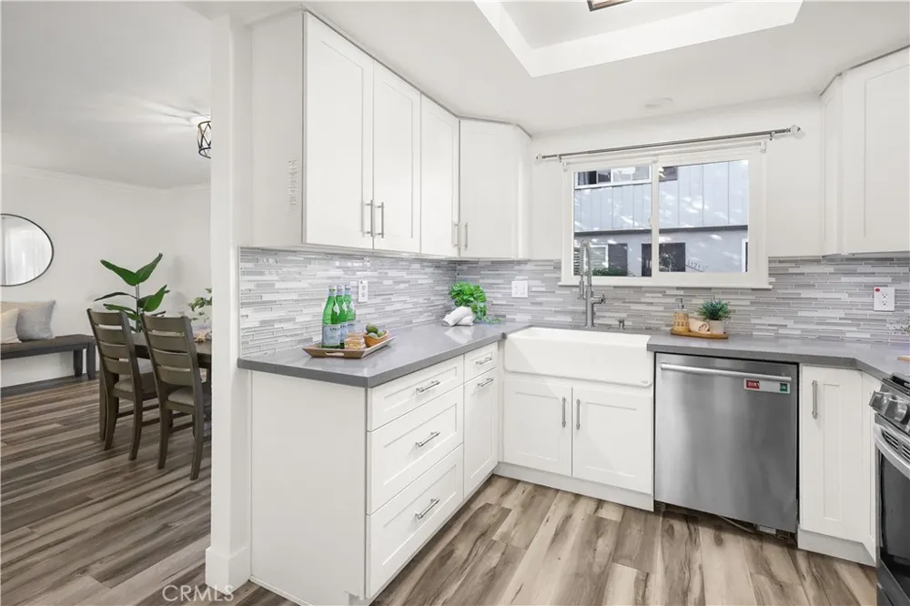 1111 E 1st Tustin, CA 92780