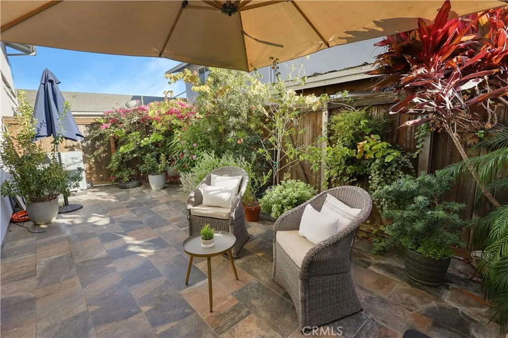 1111 E 1st Tustin, CA 92780