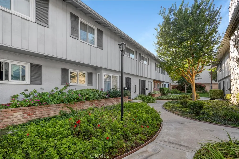 1111 E 1st Tustin, CA 92780