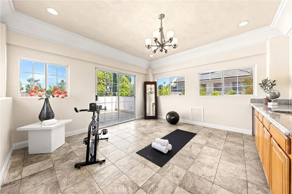 1118 S 6th Ave Arcadia, CA 91006