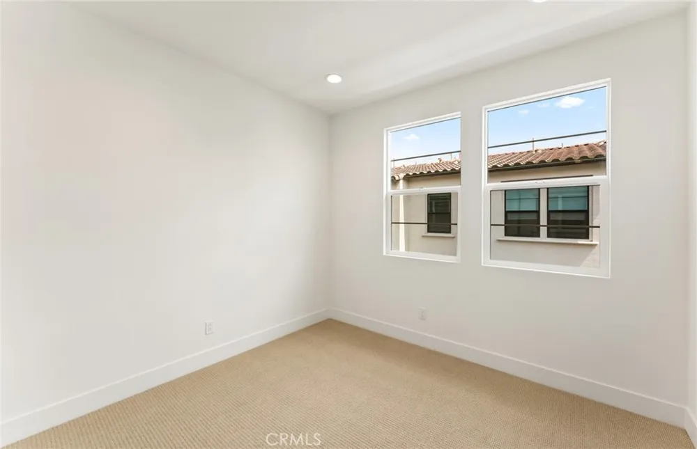 107 Sorrel Court Burbank, CA 91506