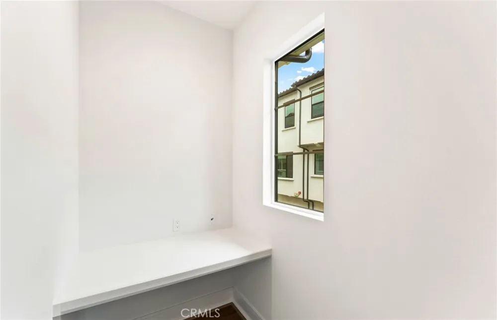 107 Sorrel Court Burbank, CA 91506